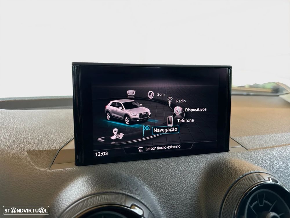 Audi Q2 1.0 TFSI Design — fotografia 13