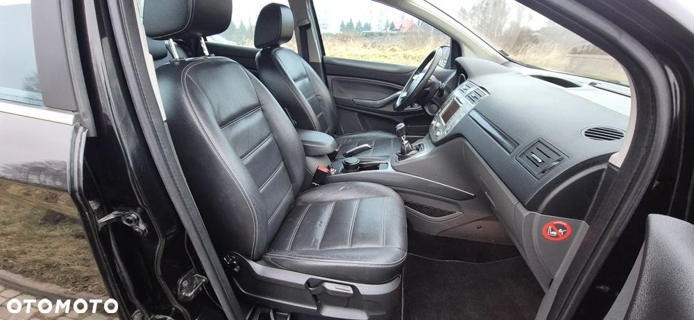 Ford Kuga 2.0 TDCi 4x4 Titanium - 22