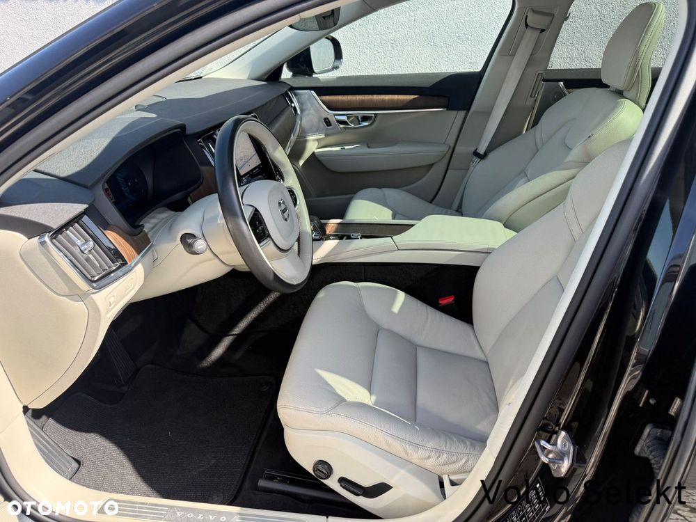 Volvo V90 Cross Country - 12