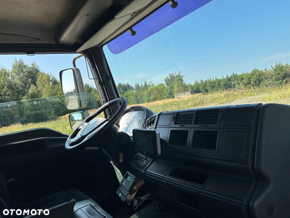 MAN TGM 26.290 CHLODNIA CHERREAU  -CARRIER 950. 24 PALETY - 15