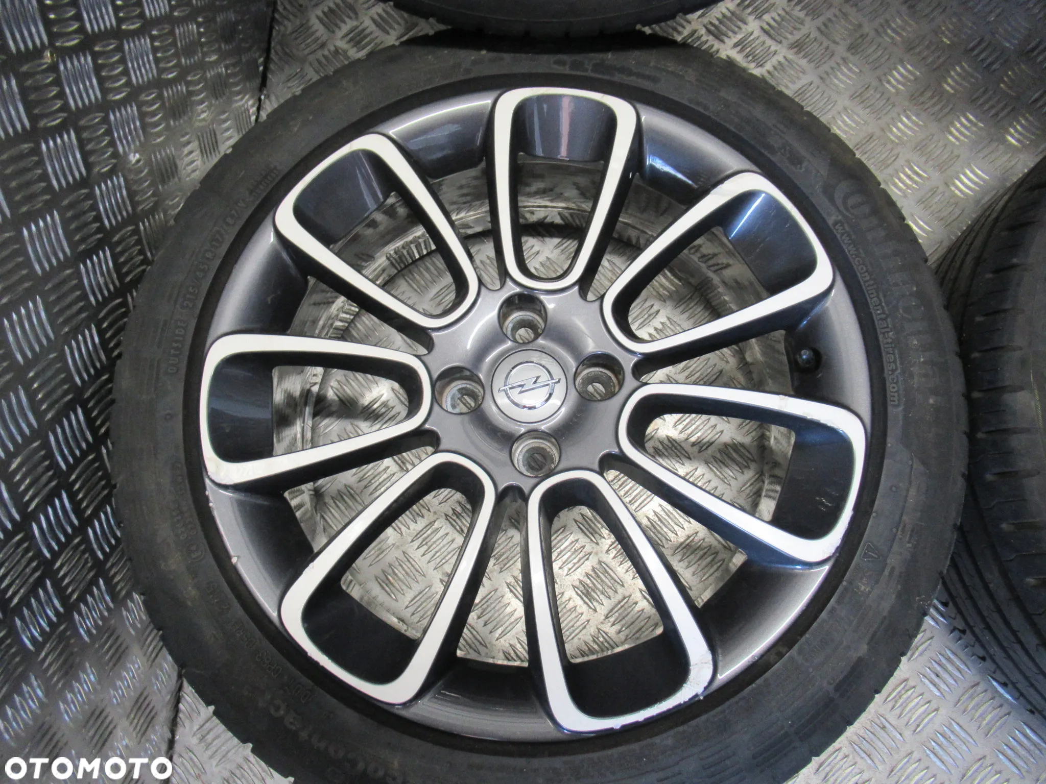 Koła Opel Adam Corsa E Adam Rocks 7Jx17 et44 4x100 CZUJNIKI - 5