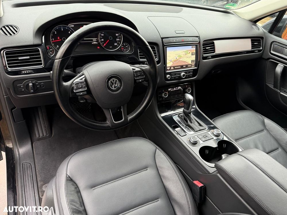 Volkswagen Touareg - 23