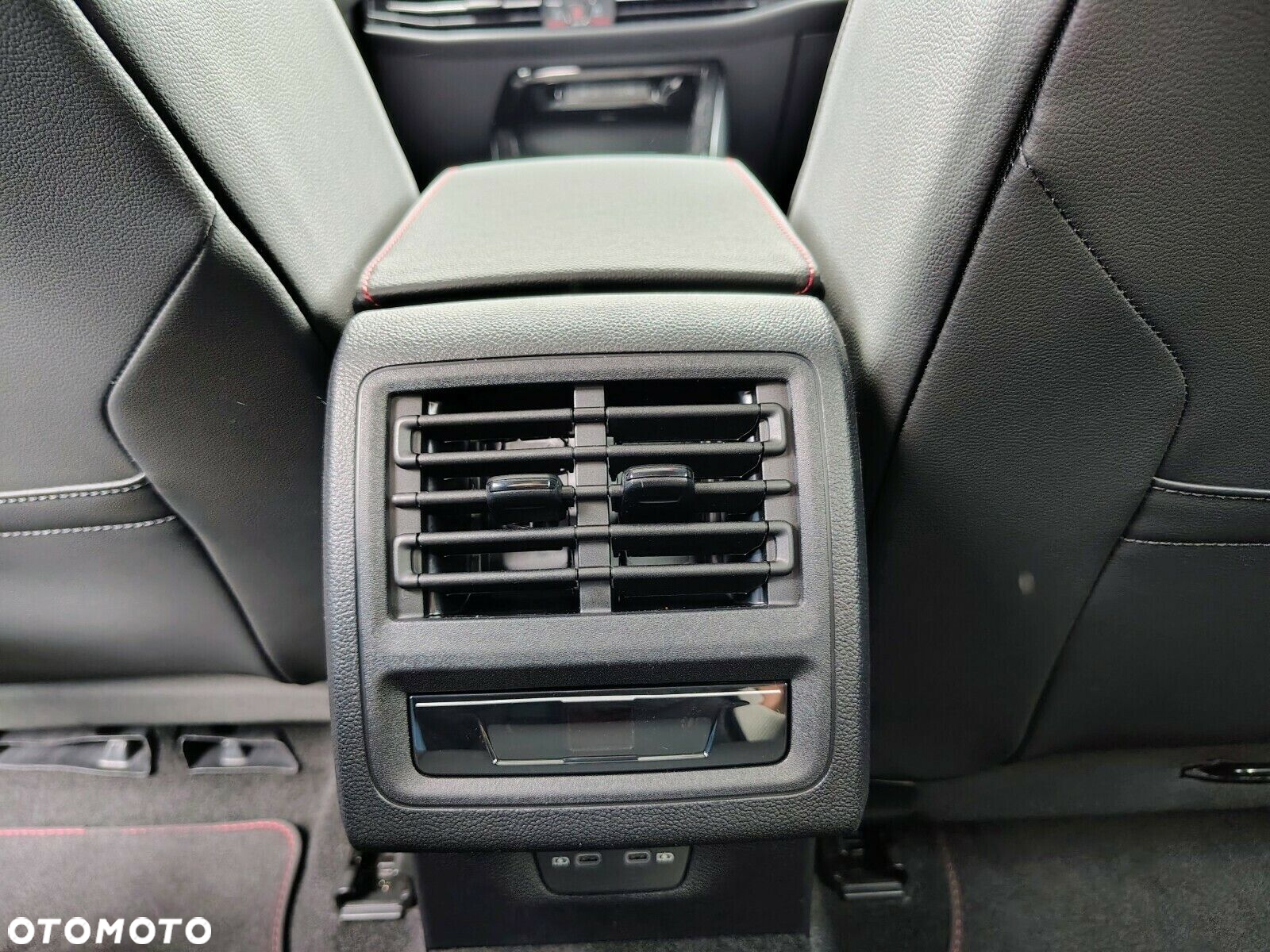 Volkswagen Golf - 19