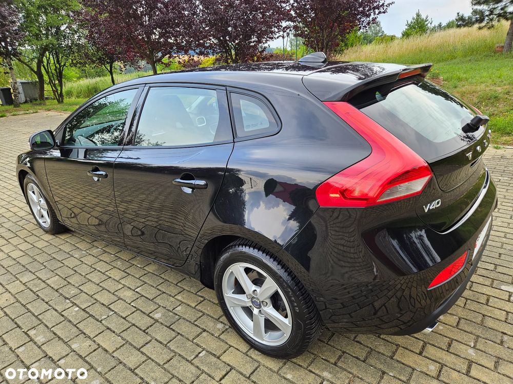 Volvo V40 T4 Kinetic - 9