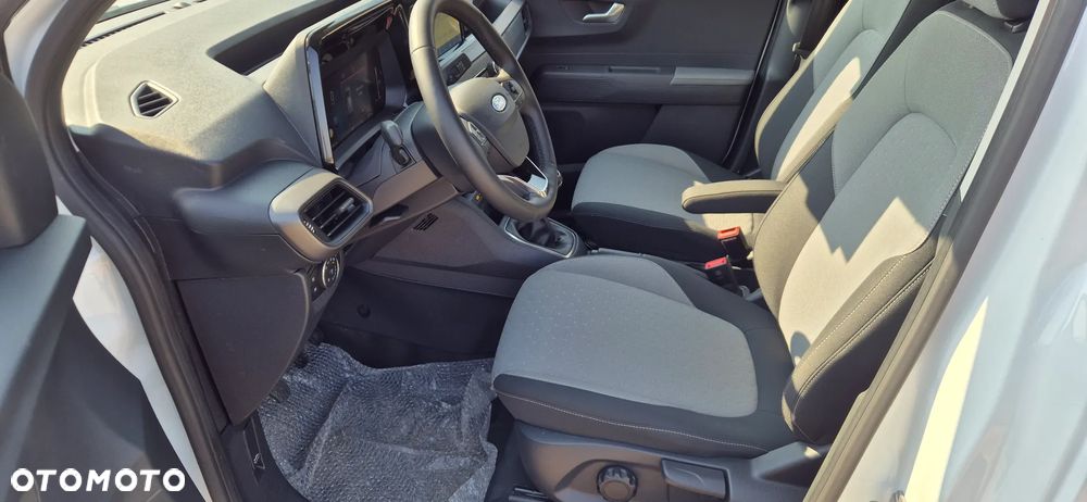 Ford COURIER - 18