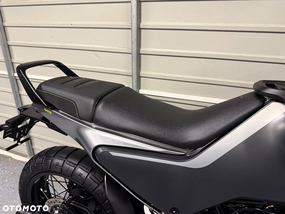 Husqvarna Svartpilen - 10