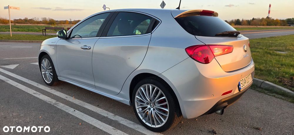 Alfa Romeo Giulietta 2014 photo 4