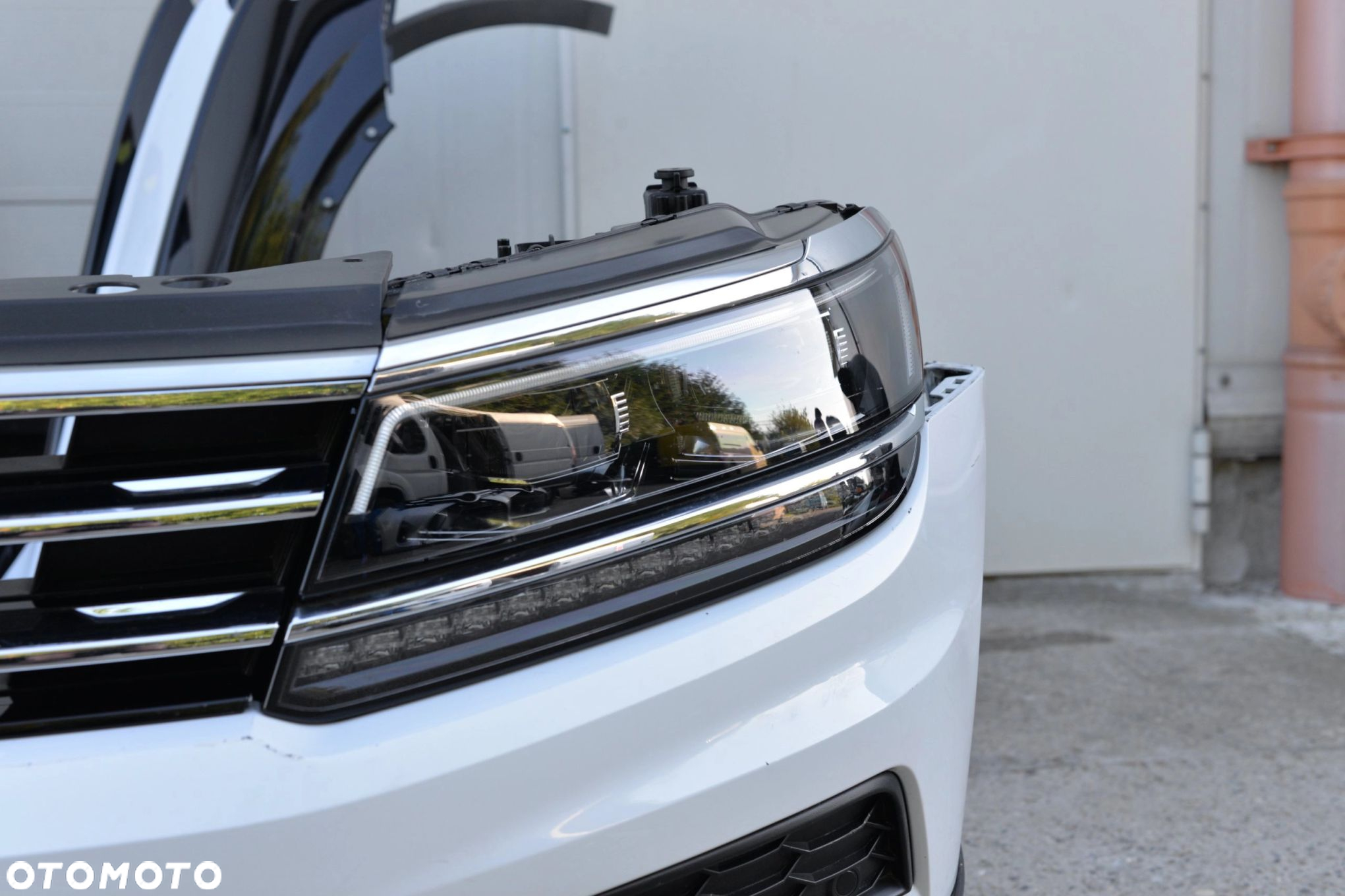 MASKA ZDERZAK GRILL BŁOTNIK LAMPA H7 XENON PAS BELKA VW TIGUAN 5NA 15- - 10
