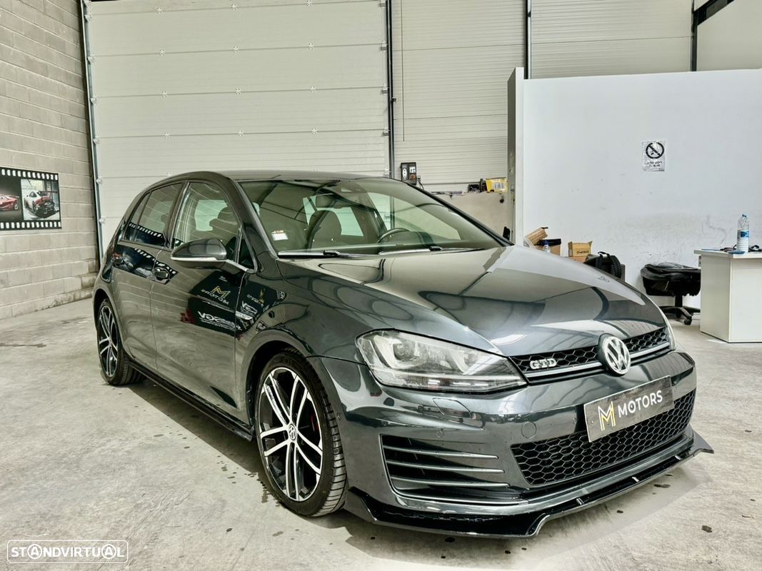 VW Golf 2.0 TDi GTD DSG - 1