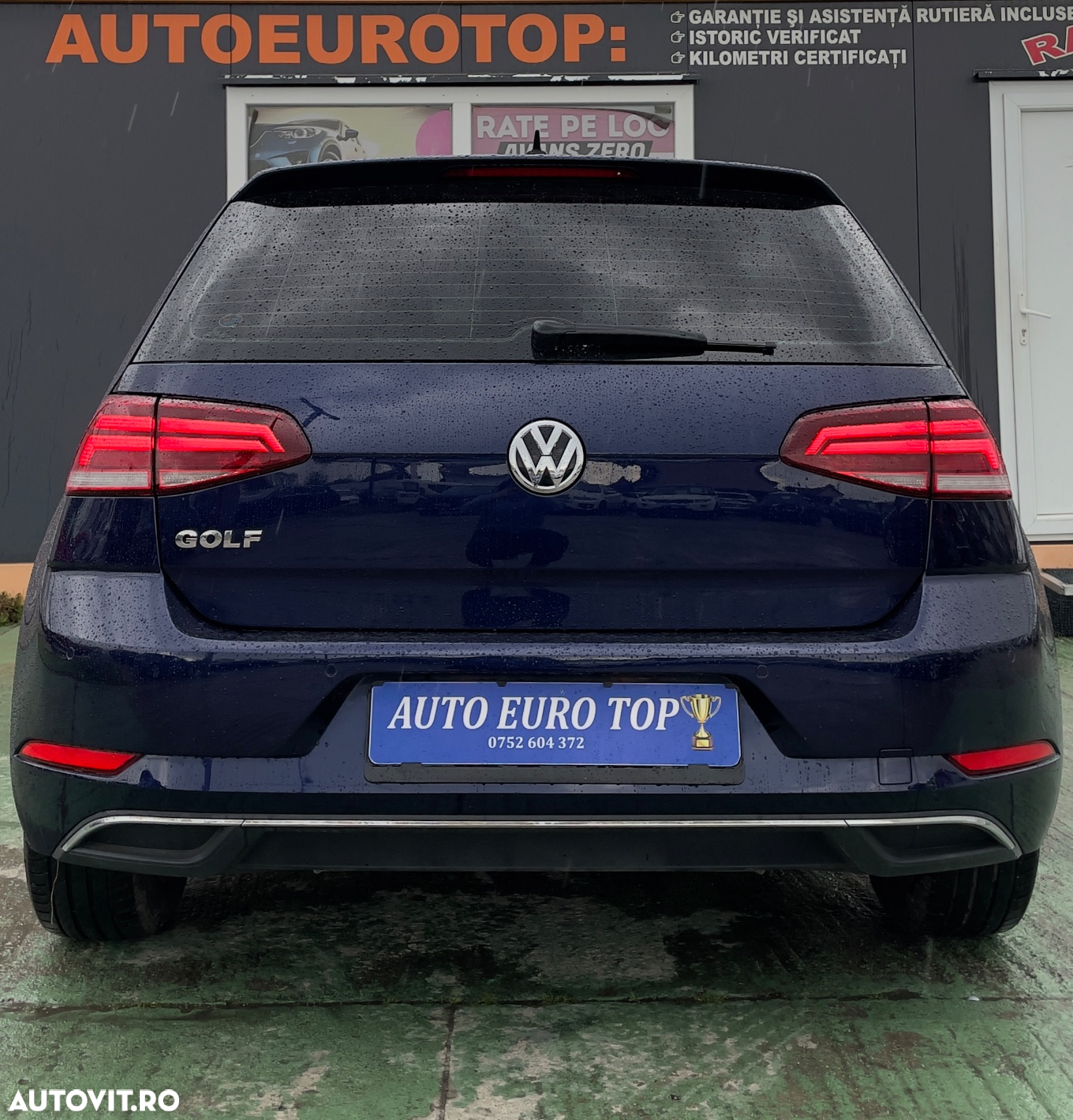 Volkswagen Golf 2.0 BlueTDI DSG Comfortline - 4