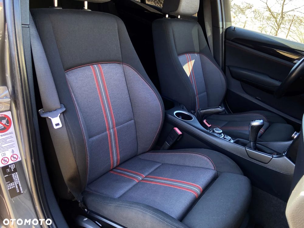 BMW X1 xDrive18d Sport Line - 24