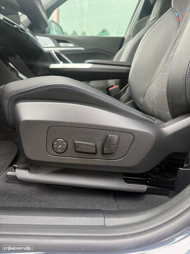 BMW iX1 eDrive20 Pack Desportivo M - 7
