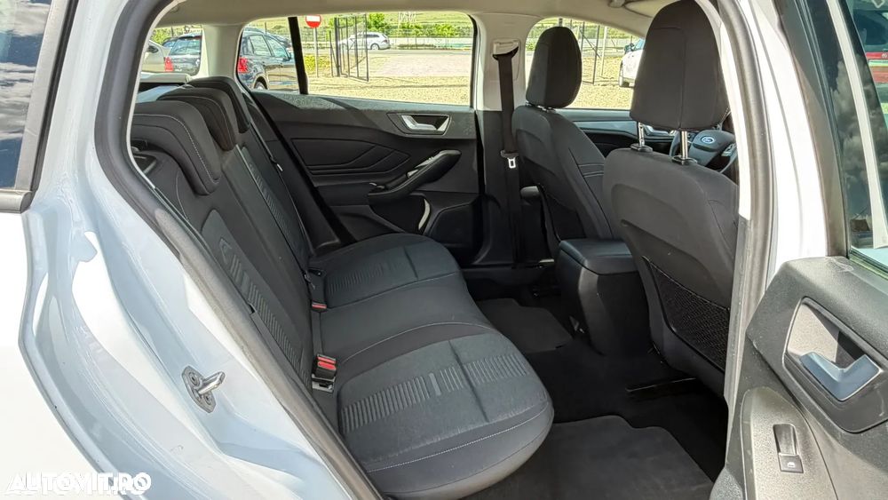 Ford Focus 2.0 EcoBlue Active Business - 14