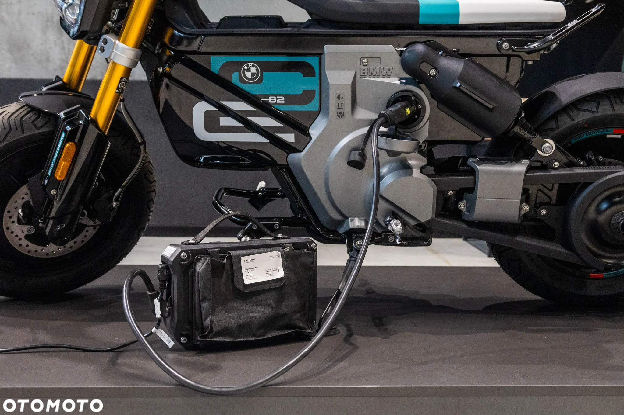 BMW CE 02 - 37