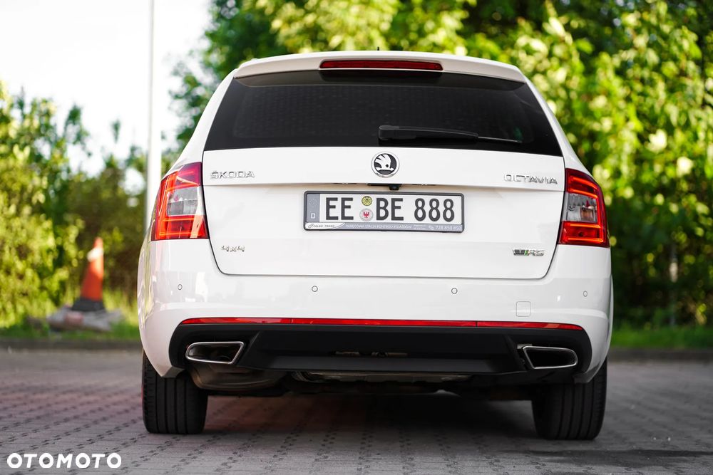 Skoda Octavia 2.0 TDI 4x4 RS DSG - 11