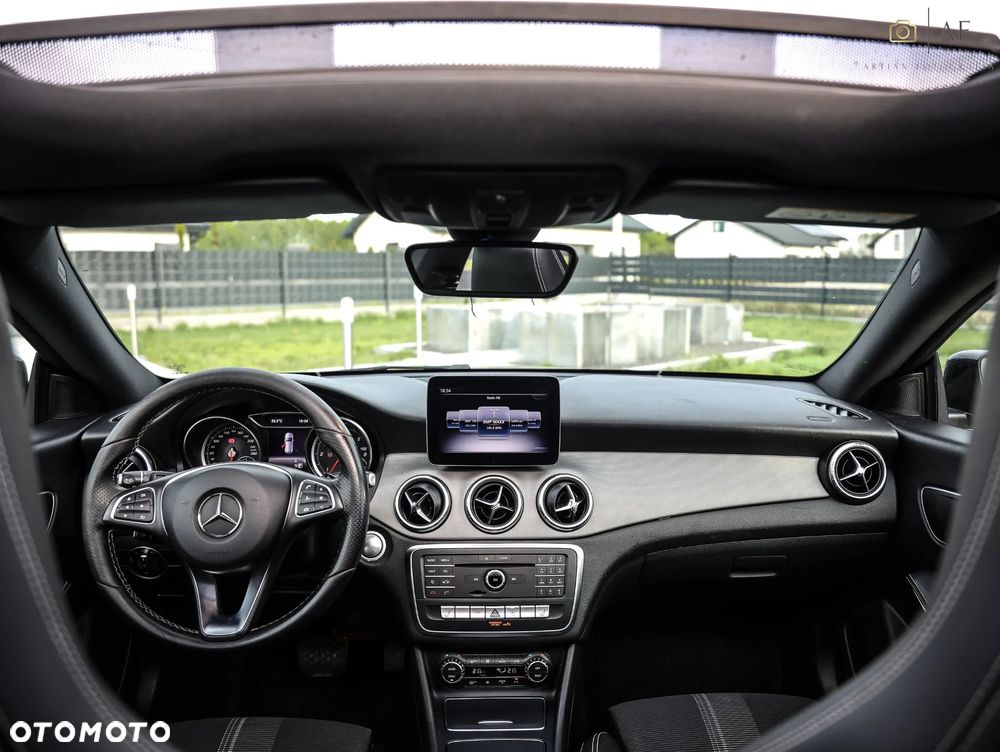 Mercedes-Benz CLA 220 d 7G-DCT - 22