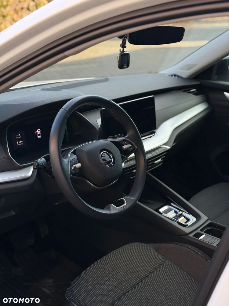 Skoda Octavia 1.5 TSI mHEV Selection DSG - 12