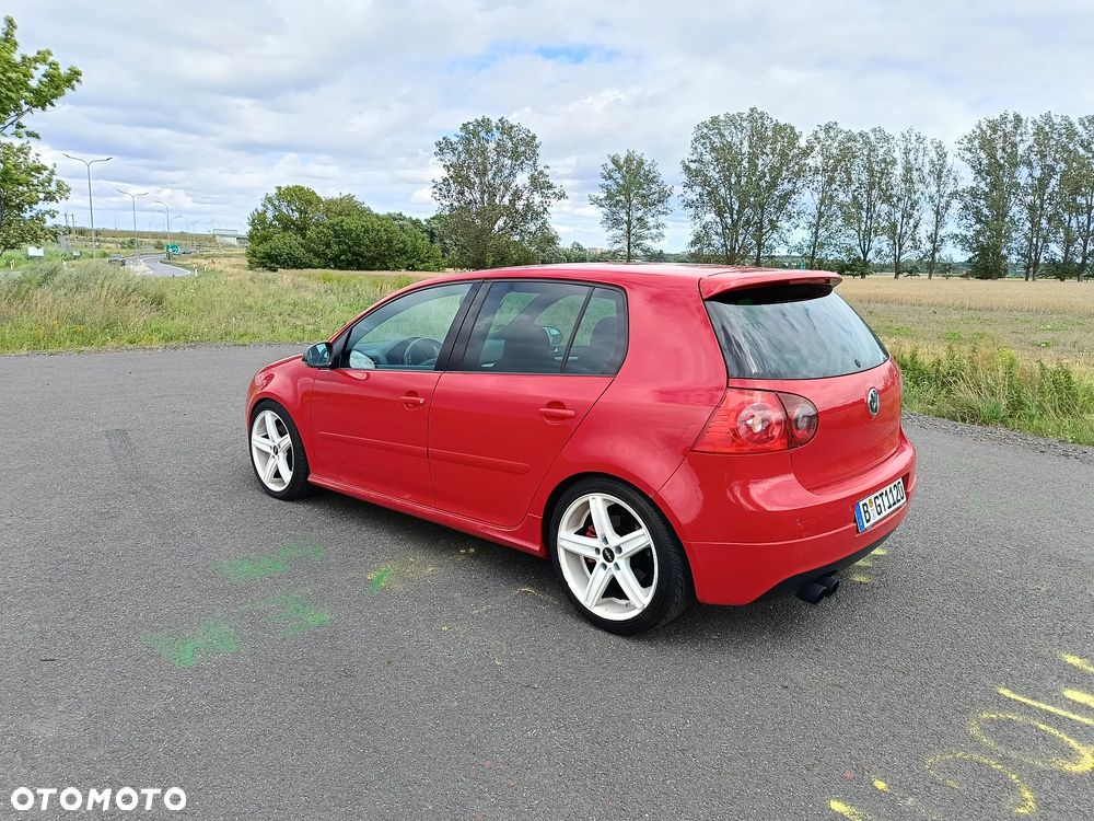 Volkswagen Golf 2.0 GTI Pirelli - 3