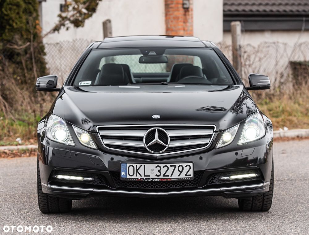 Mercedes-Benz Klasa E 250 CGI BlueEFFICIENCY Automatik Avantgarde - 4