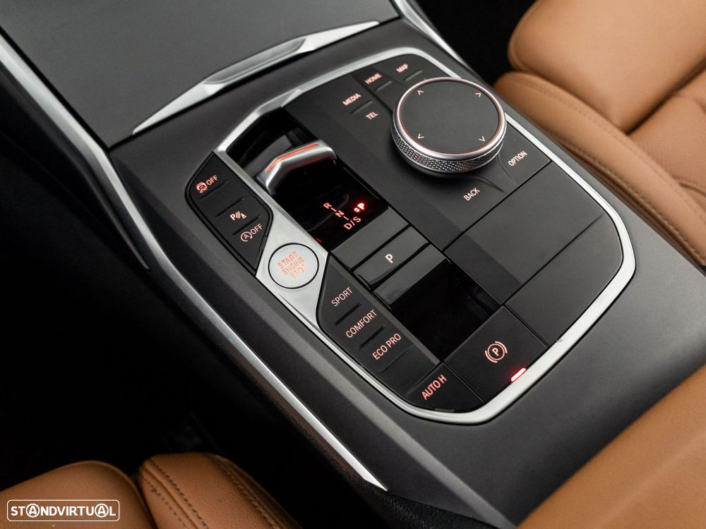 BMW 420 Gran Coupé i Pack Desportivo M Auto - 22