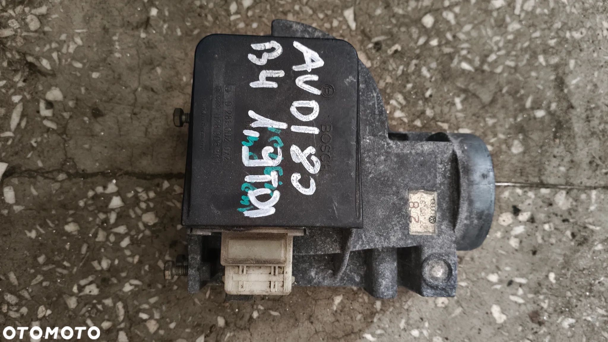 Przepływomierz audi 80 B4 - 1