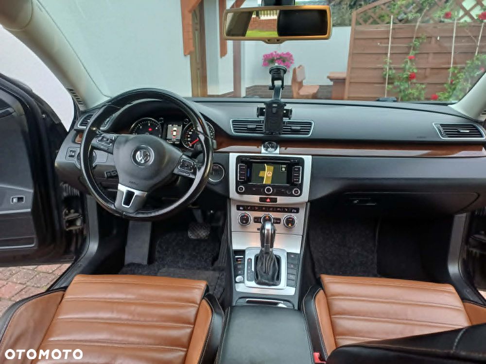 Volkswagen Passat 2.0 TDI Highline DSG - 8