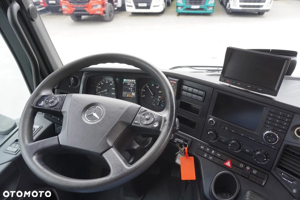 Mercedes-Benz Arocs 1830 / Platforma 16 EPAL / HDS Fassi 155 / Zasięg 8 m / Udźwig 6160 kg - 33
