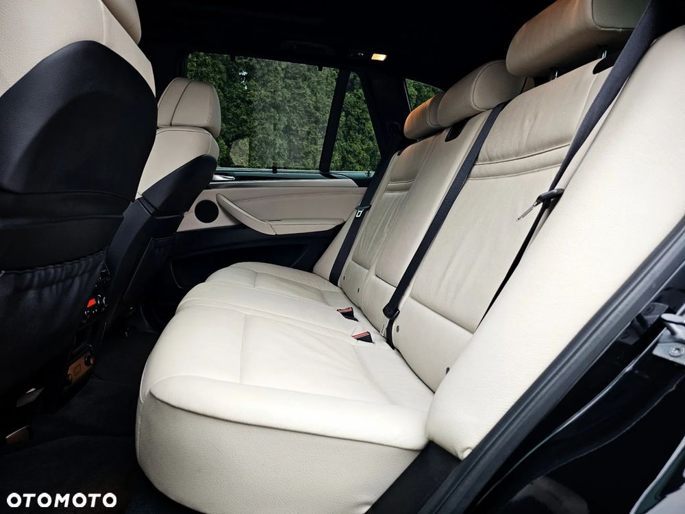 BMW X5 xDrive35d - 24