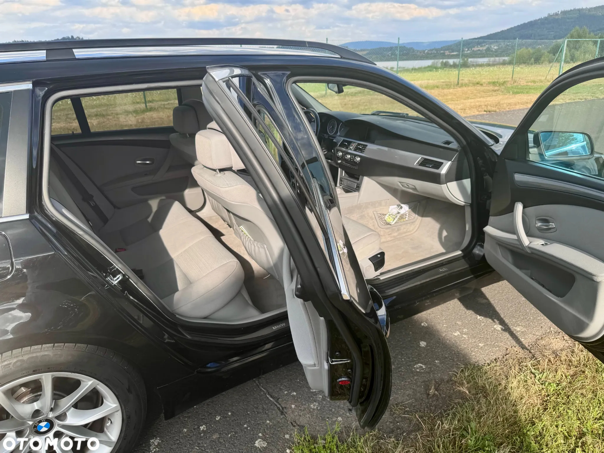 BMW Seria 5 520d Touring - 16