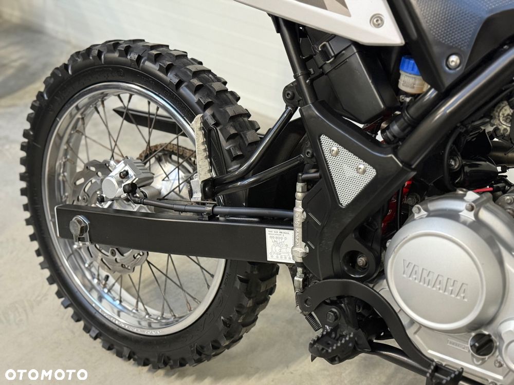 Yamaha WR - 15