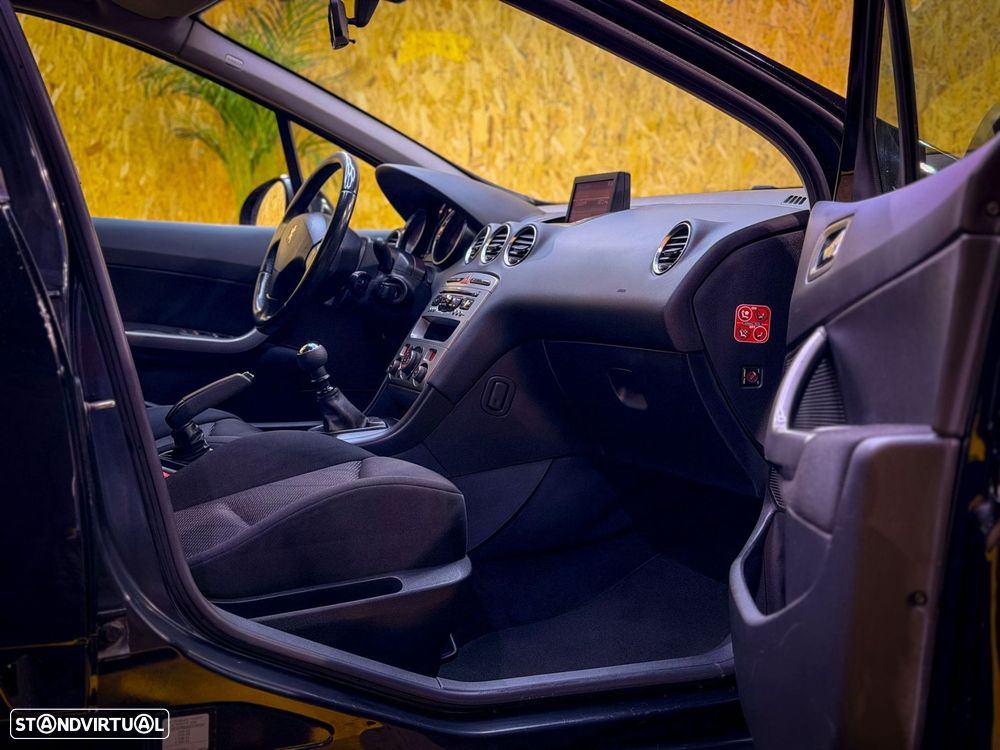 Peugeot 308 SW 1.6 HDi Executive CVM6 - 6