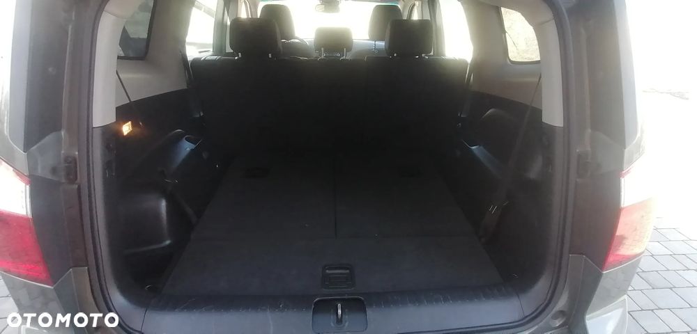 Chevrolet Orlando - 12