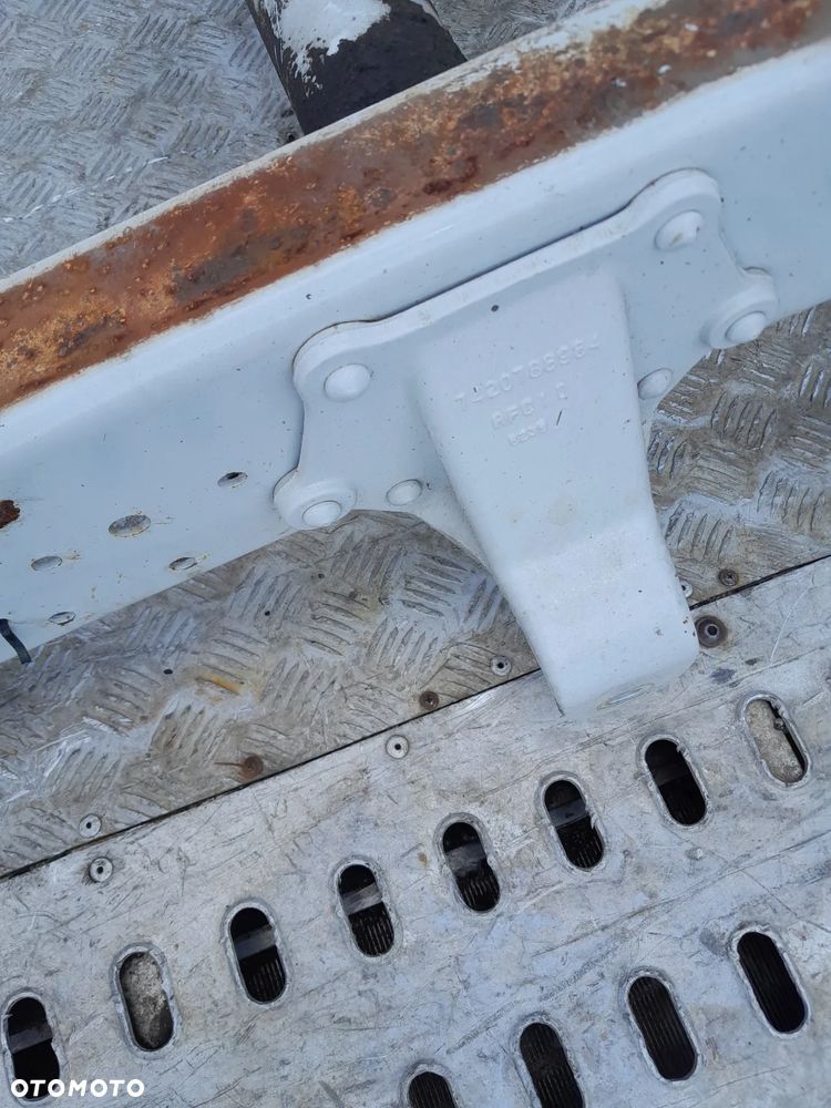 Mocowanie resorów Renault Mascott 09r - 1