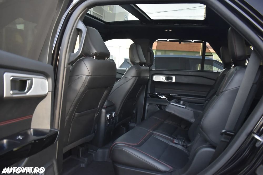 Ford Explorer 3.0 PHEV ST-Line - 35