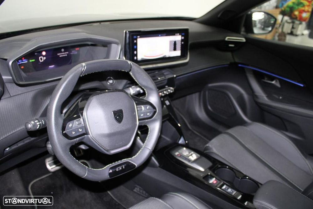 Peugeot e-2008 50 kWh GT - 12