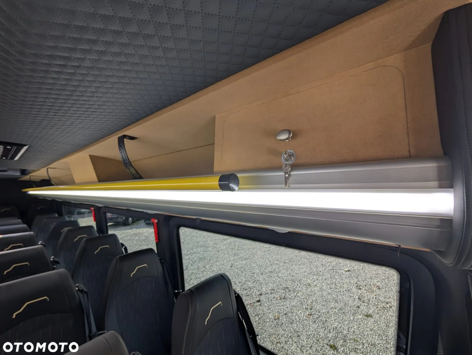 Mercedes-Benz Sprinter 519 - 21