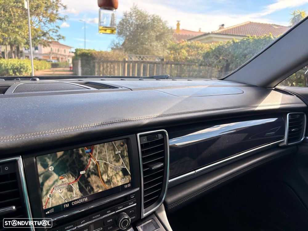 Porsche Panamera S Hybrid - 9