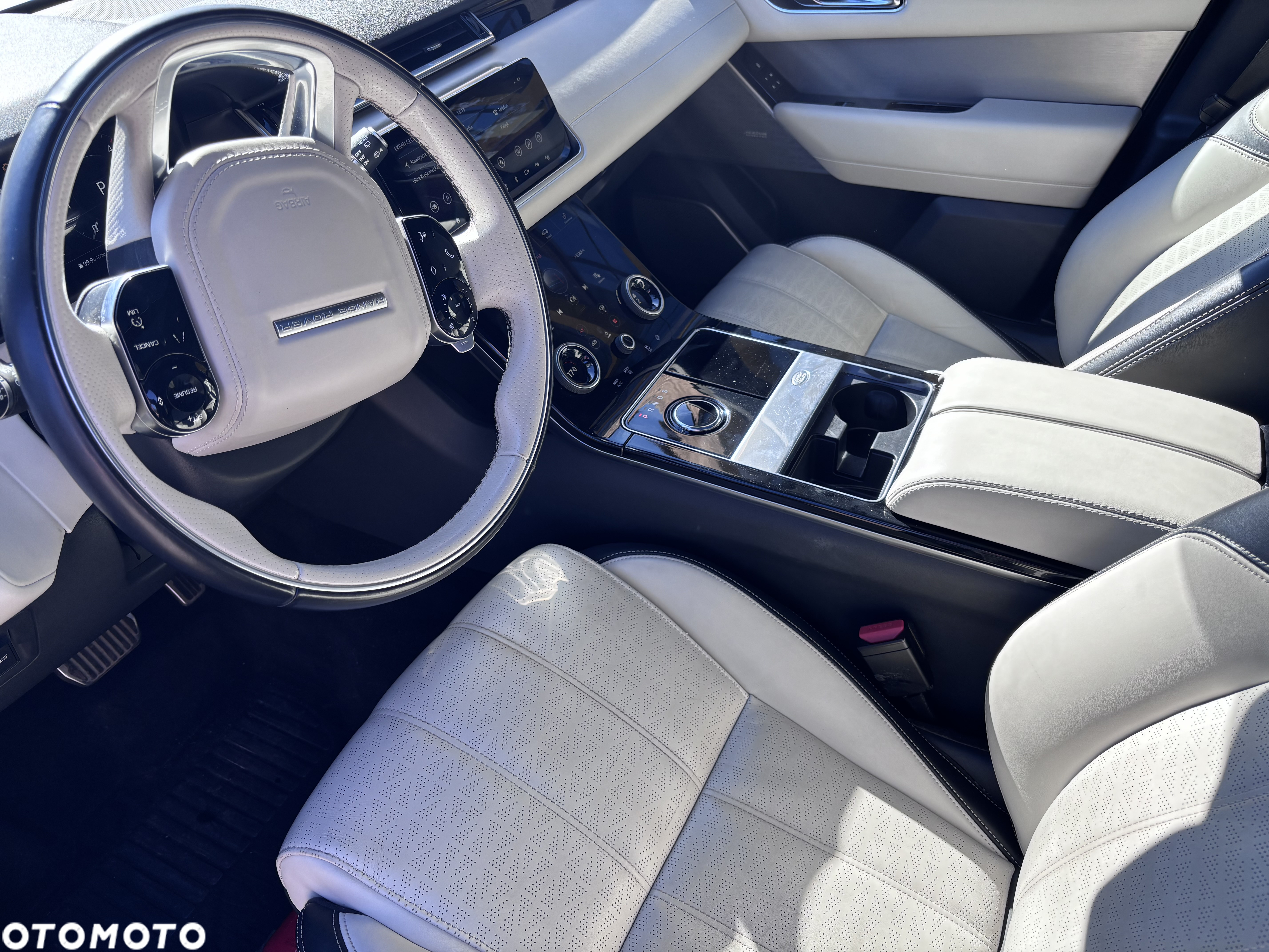Land Rover Range Rover Velar - 21