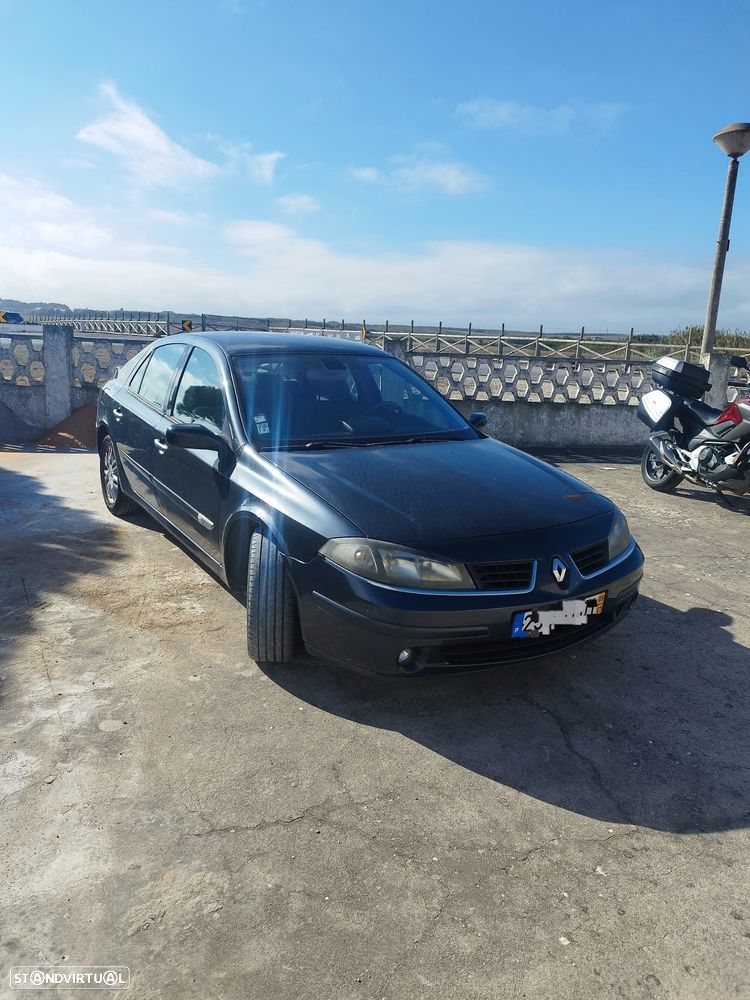 Renault Laguna - 1