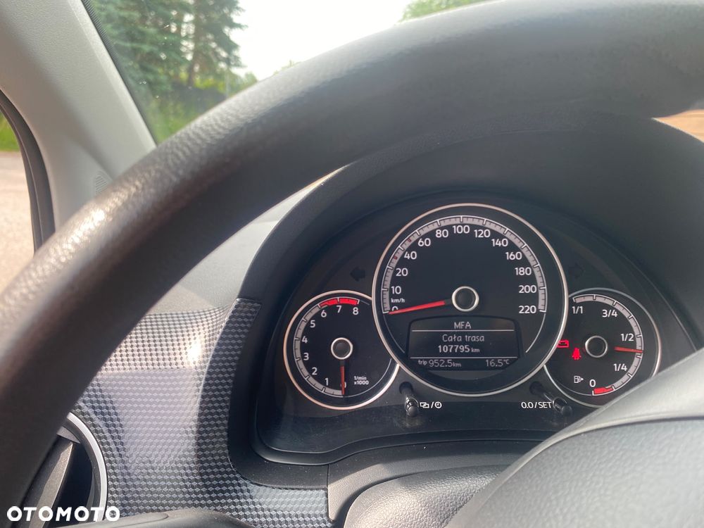 Volkswagen up! 1.0 move - 8