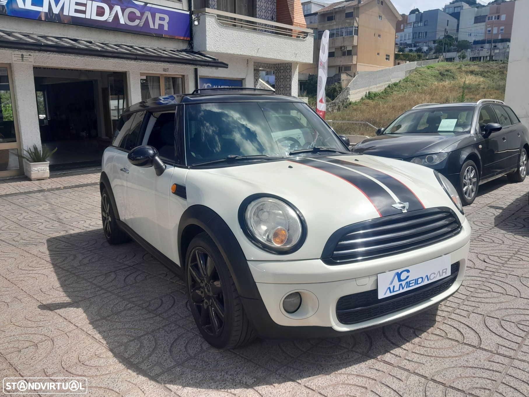 MINI Clubman Cooper D - 34
