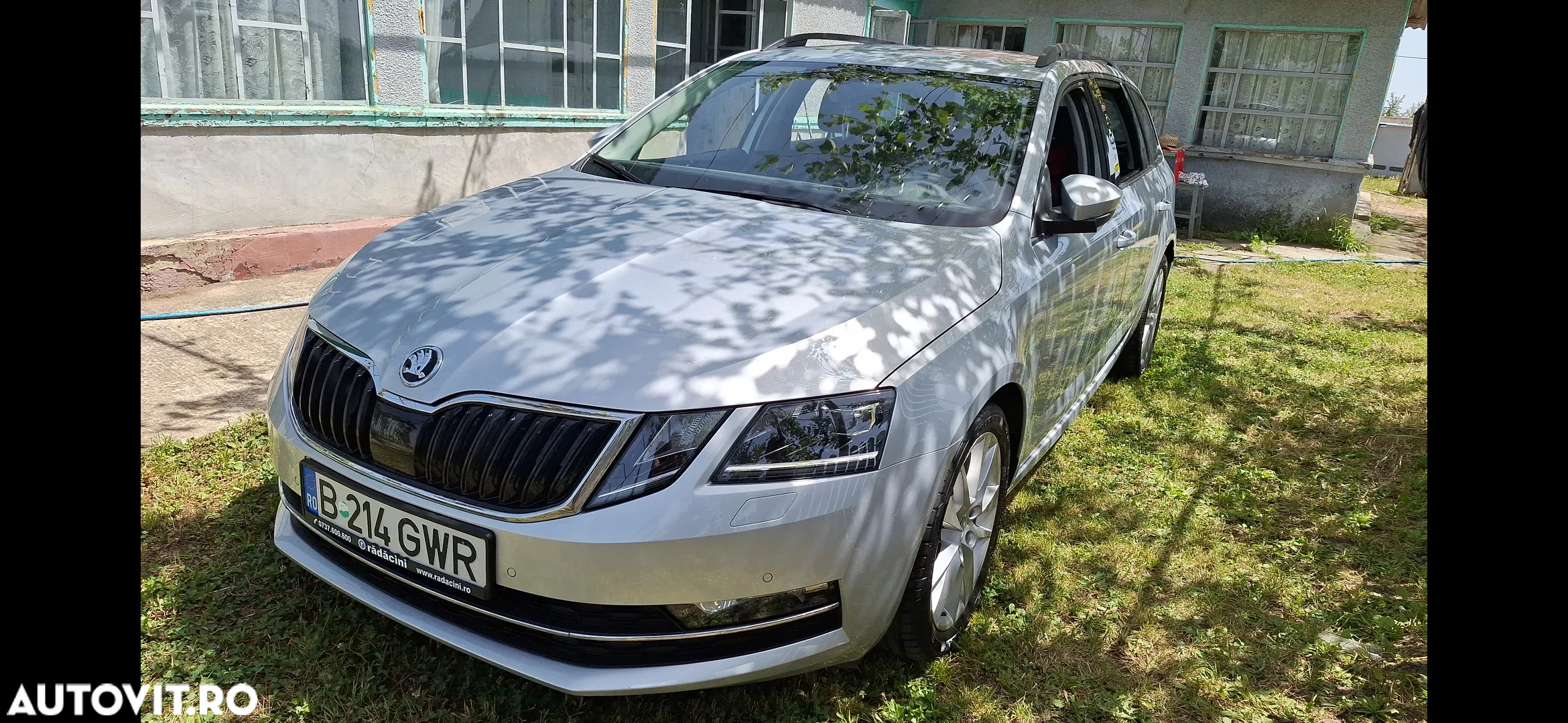 Skoda Octavia Combi Diesel 2.0 TDI 4X4 DSG Style - 2