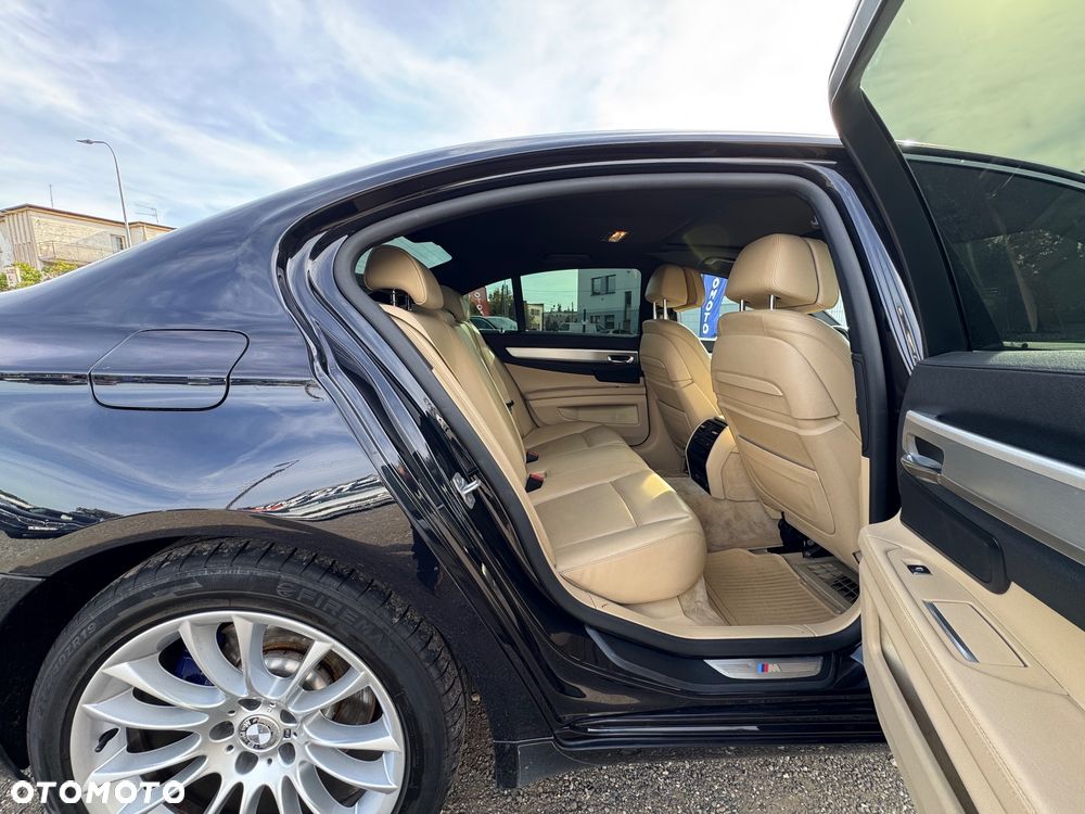 BMW Seria 7 730d - 26