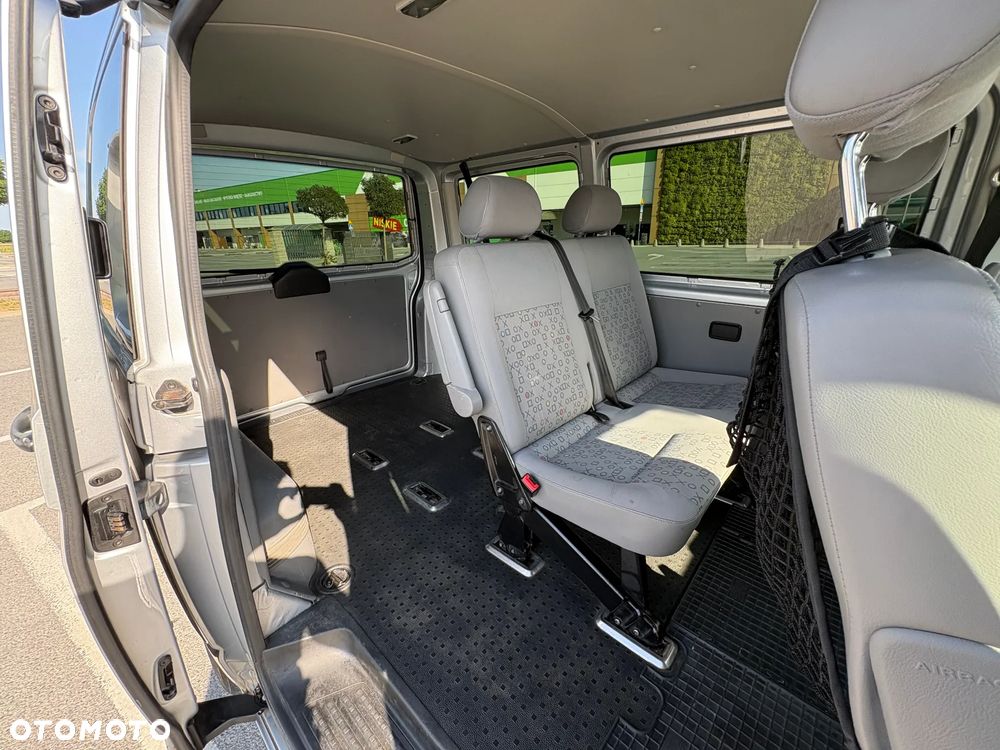 Volkswagen Caravelle L1 - 19