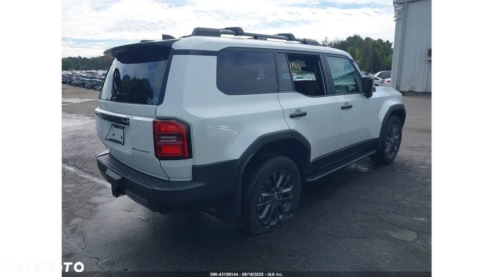 Toyota Land Cruiser - 7