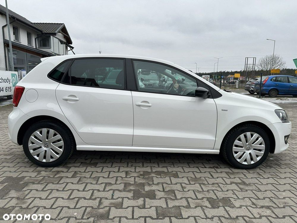 Volkswagen Polo 1.2 TSI MATCH - 8