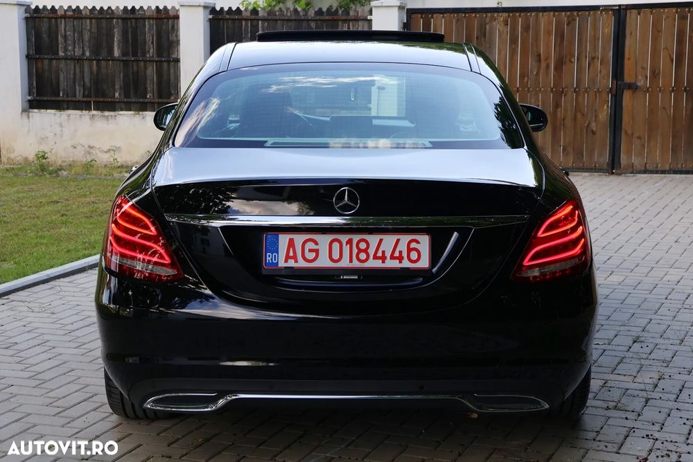 Mercedes-Benz C 220 CDI DPF BlueEFFICIENCY 7G-TRONIC Avantgarde Edition - 5