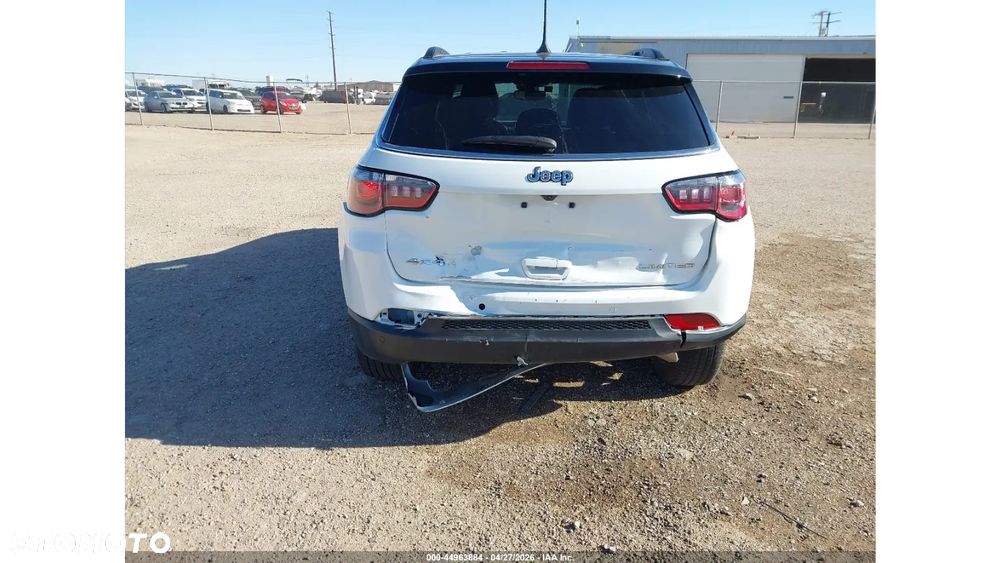 Jeep Compass - 8