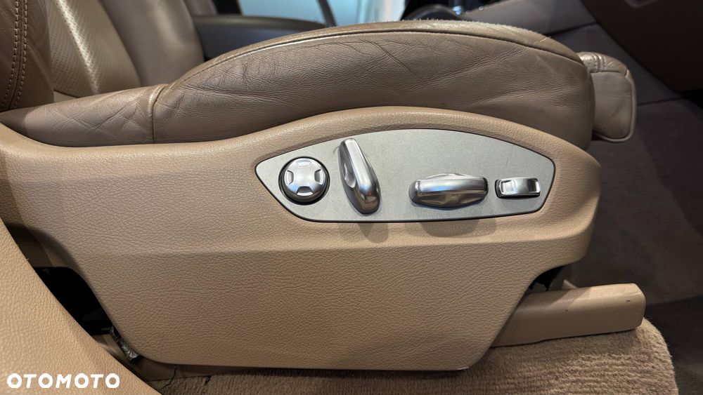 Porsche Cayenne S Tiptronic S - 33