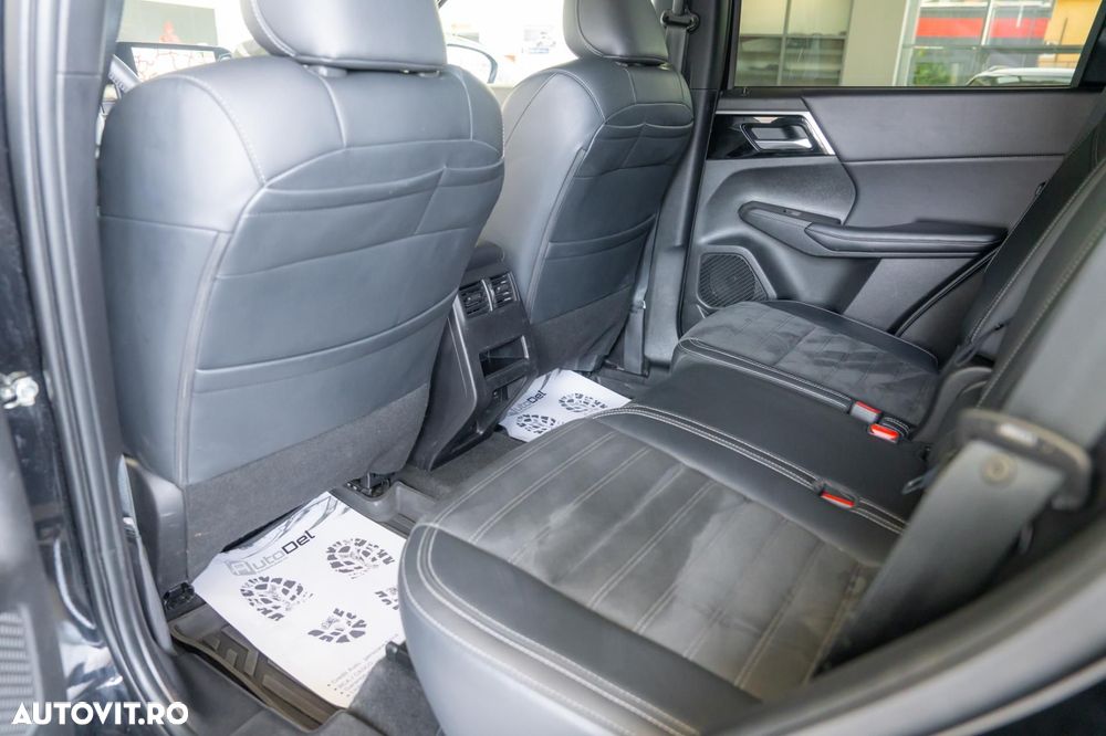 Mitsubishi Outlander 2.4 4WD CVT Instyle - 24